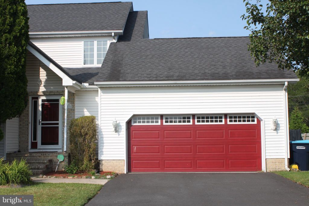 Photo of 122 Gardenside Drive, SMYRNA, DE 19977 (MLS # DEKT2040750)