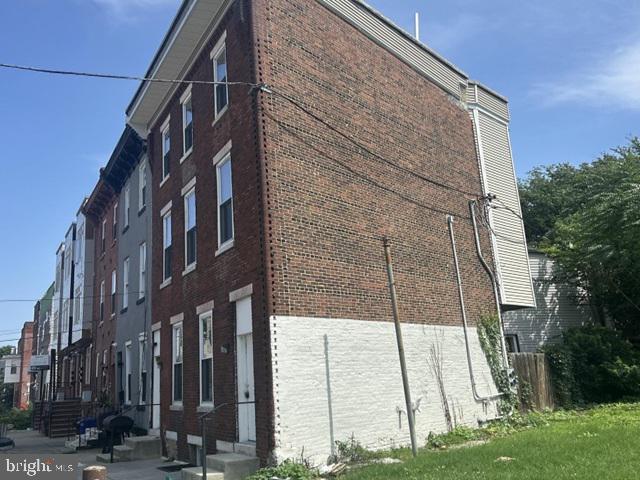 1916 INGERSOLL STREET