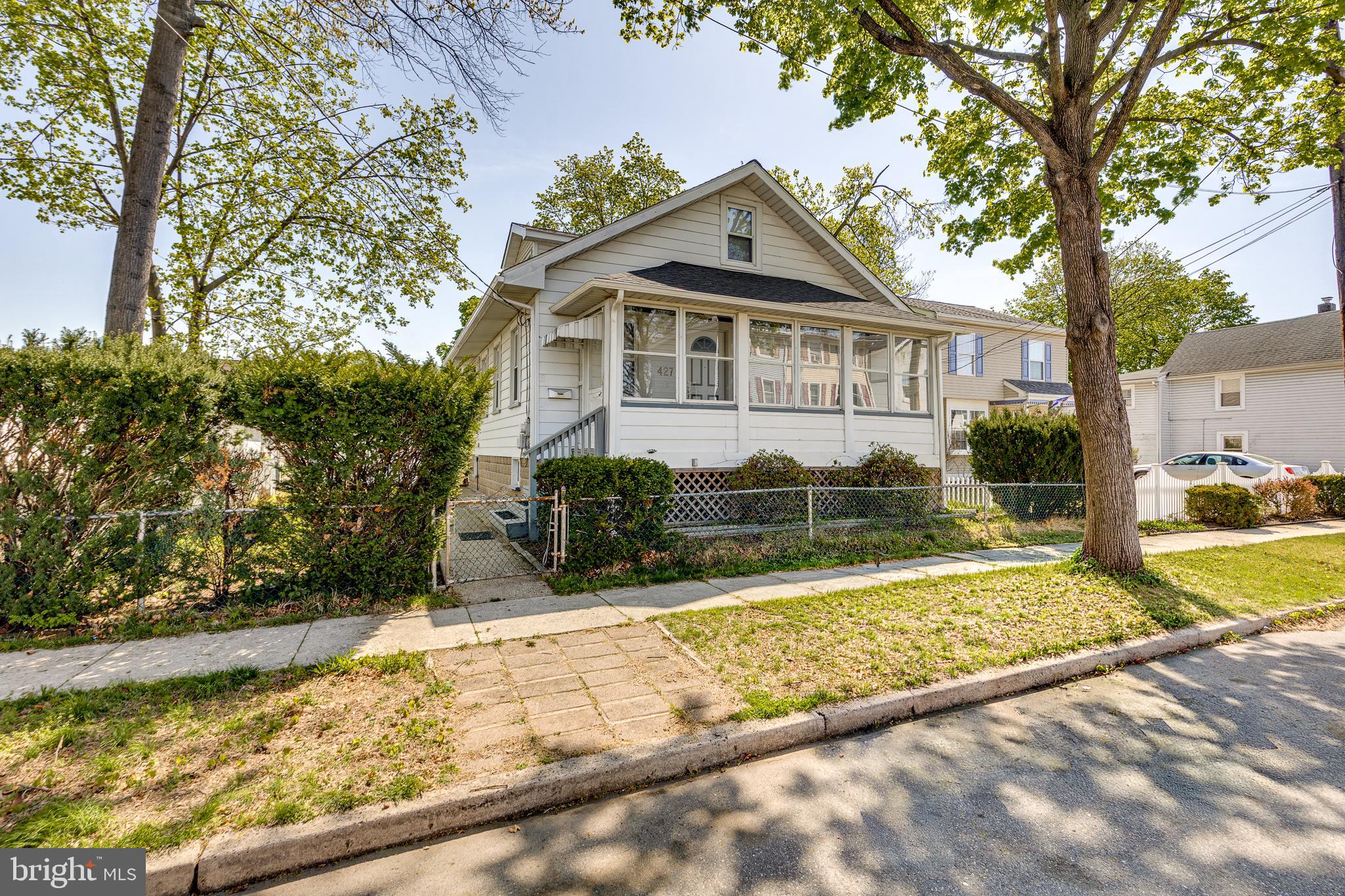 427 BUTTONWOOD STREET