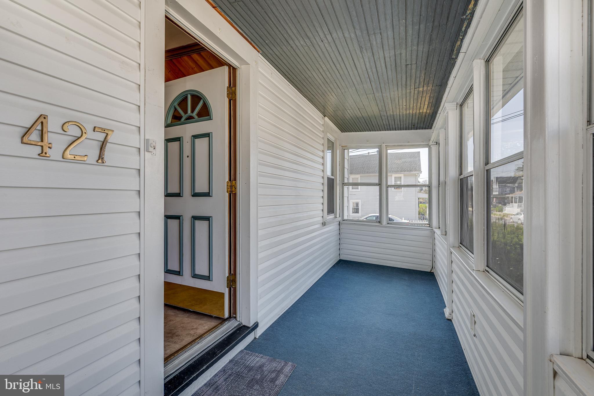 427 BUTTONWOOD STREET
