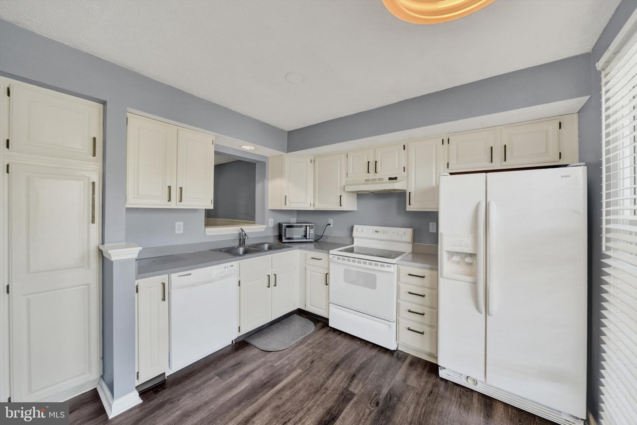 BRANTWOOD AT WHITEMARSH - Residential