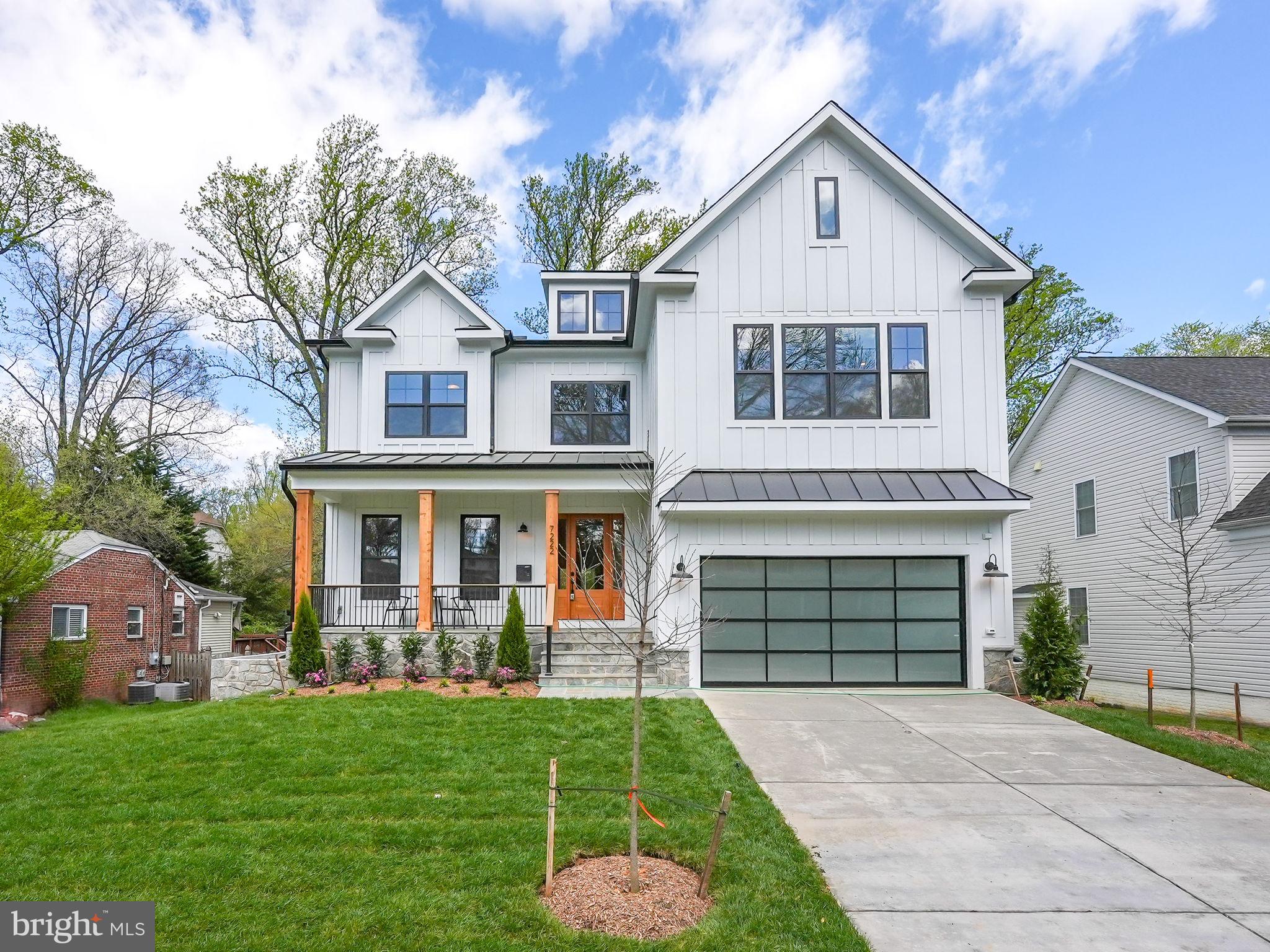 DONNA LEE GARDENS - Residential