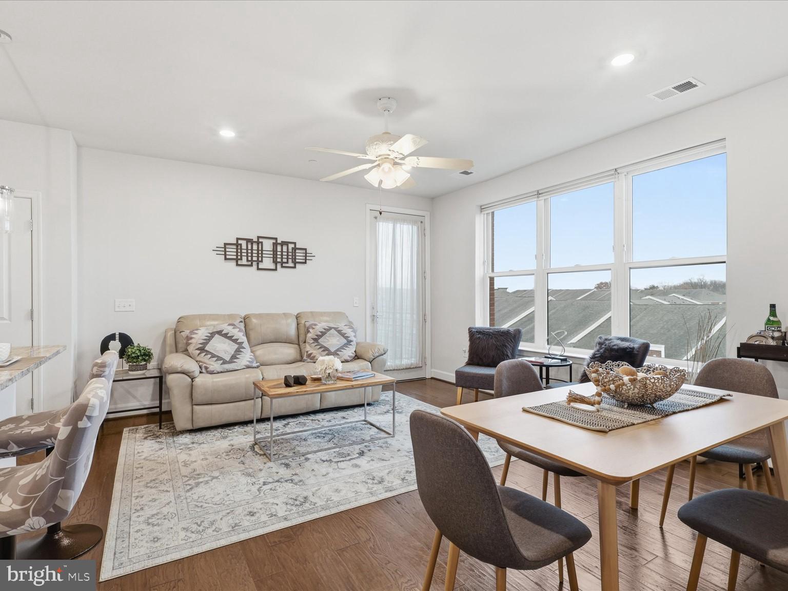 THE ATRIUM AT METROWEST - Residential