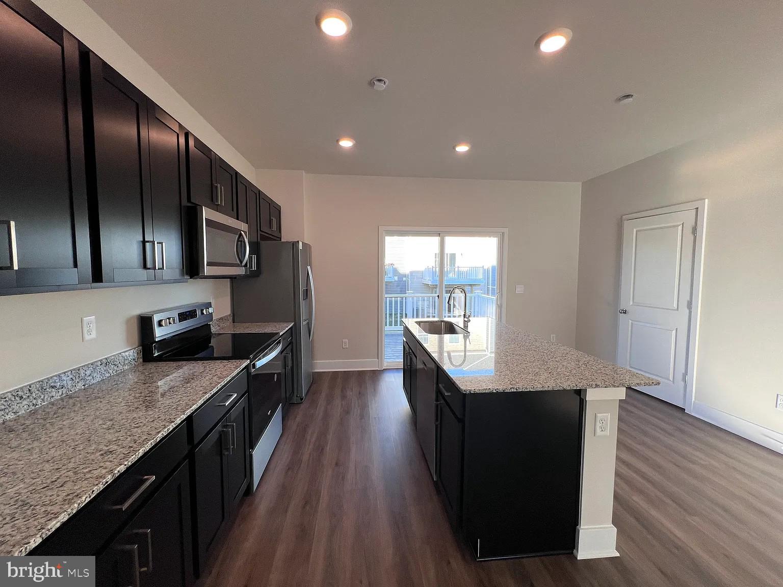 RETREAT AT WINDING CREEK - Residential Lease