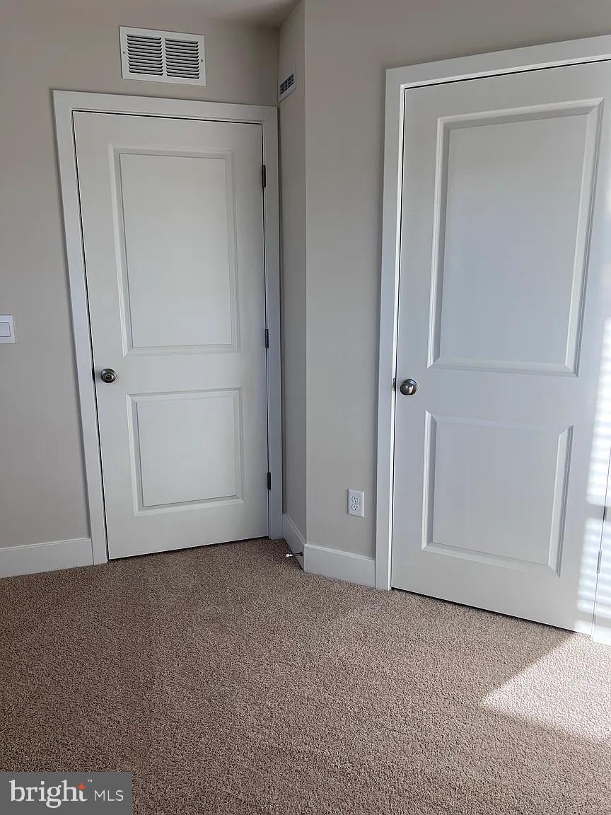 RETREAT AT WINDING CREEK - Residential Lease