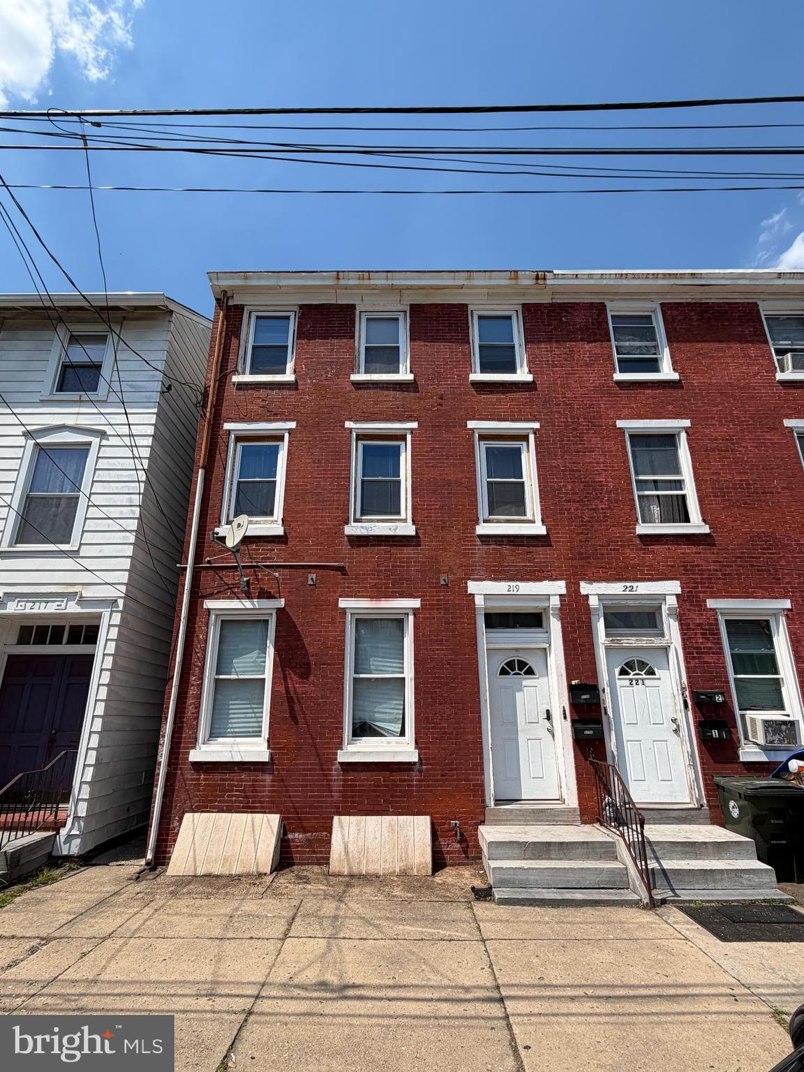 219 E BROAD STREET