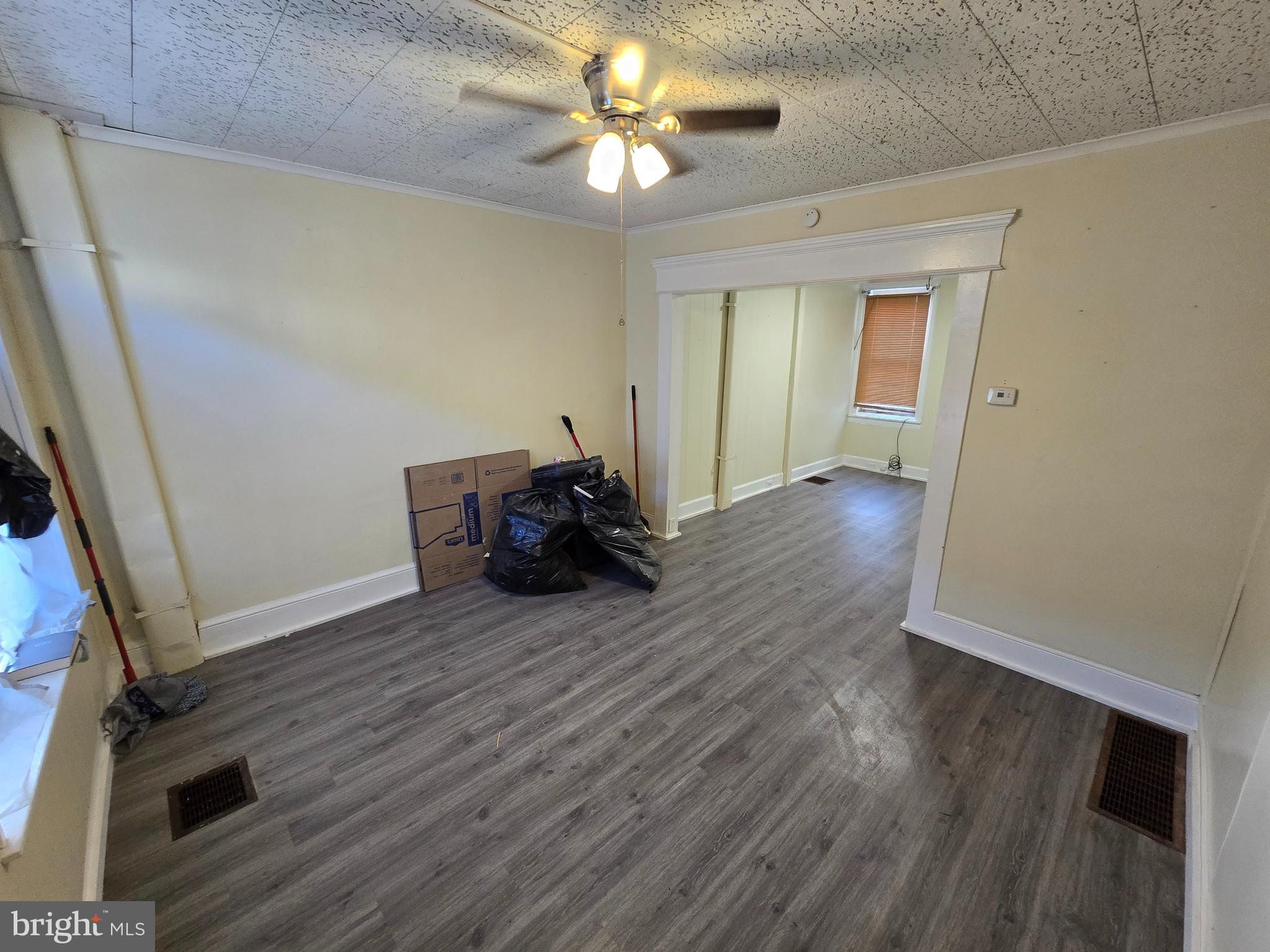 READING - Residential Lease