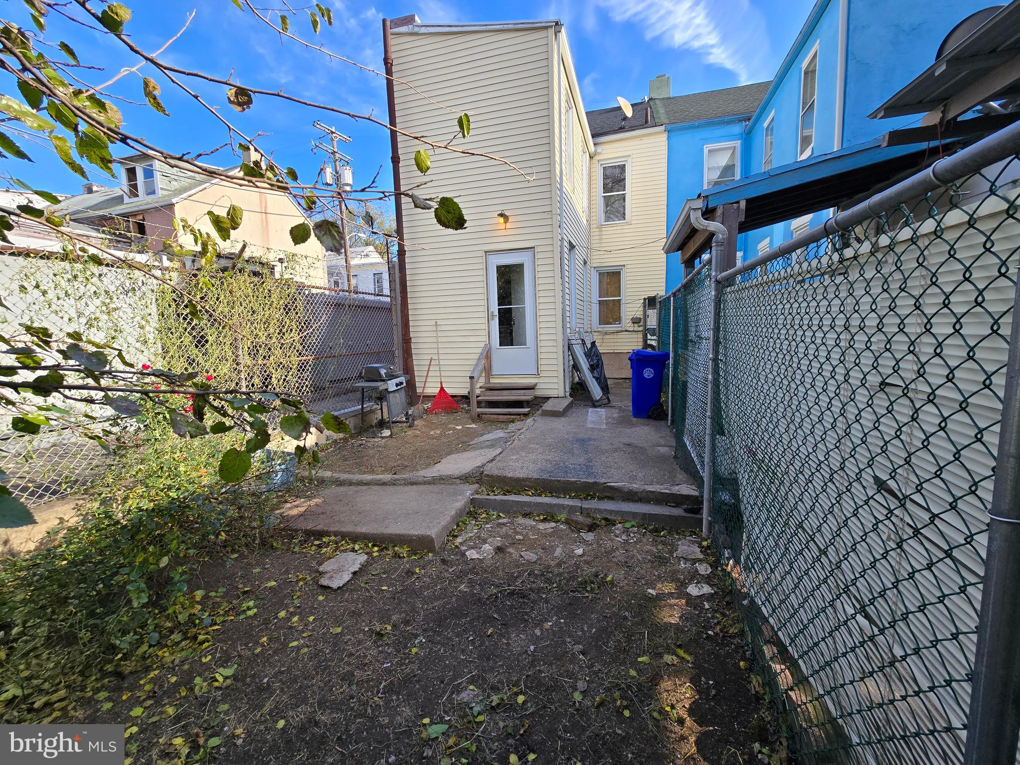 READING - Residential Lease