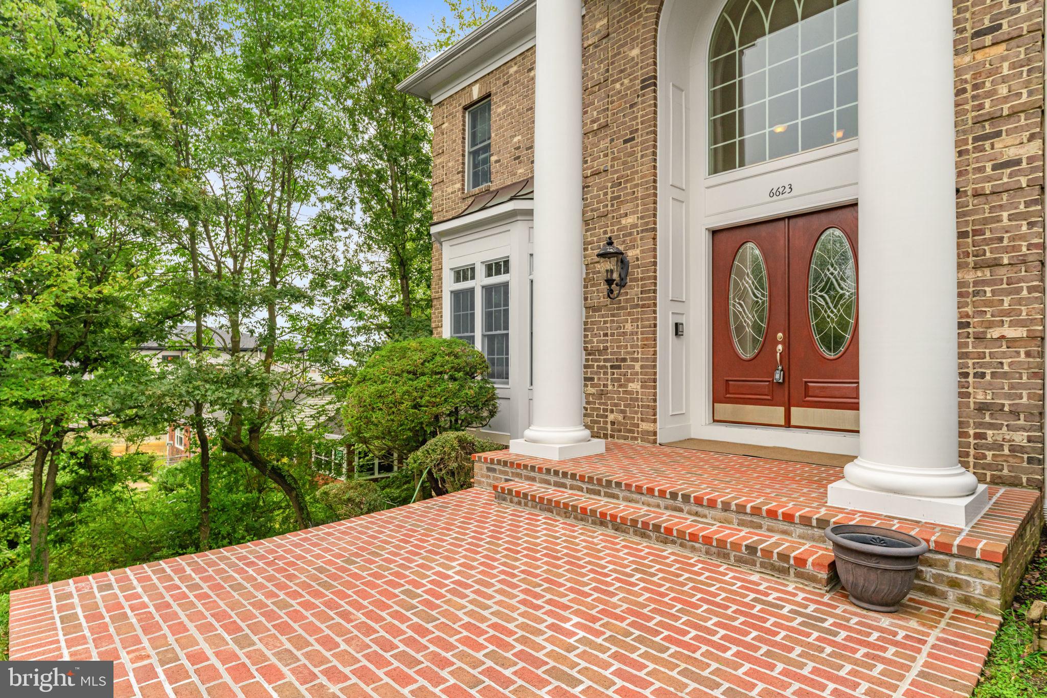 WILLOWRUN - Residential