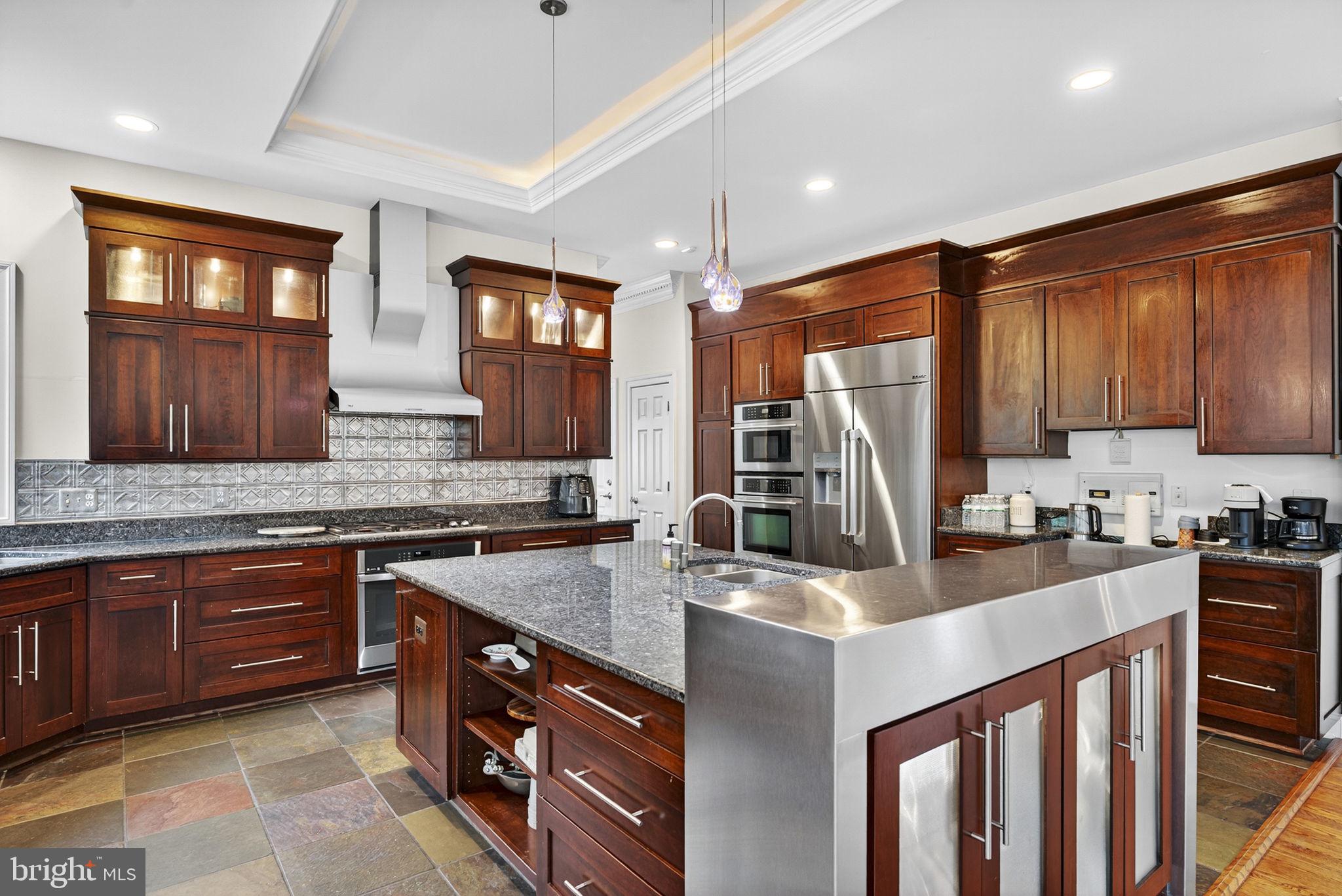 WILLOWRUN - Residential