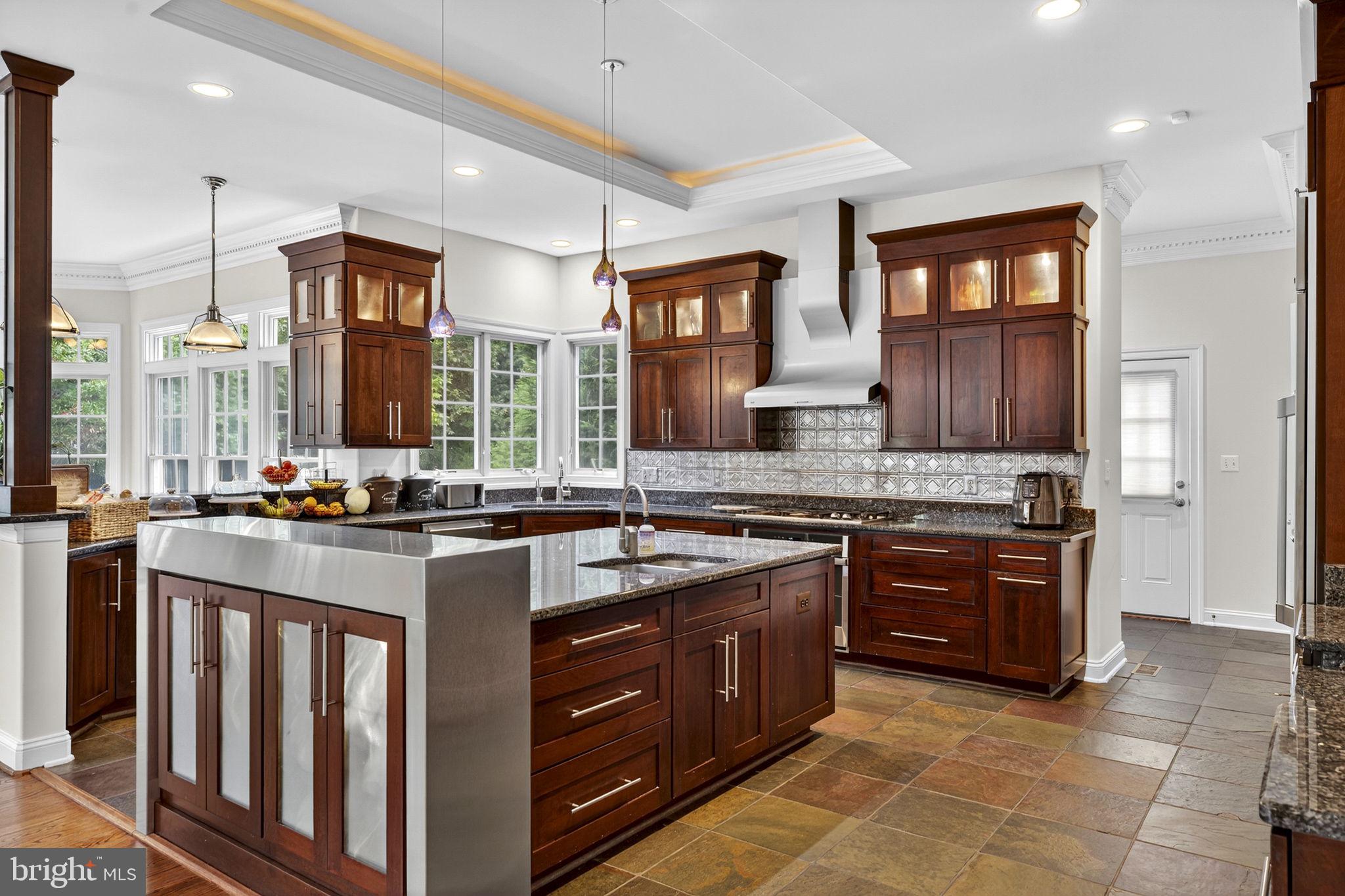 WILLOWRUN - Residential