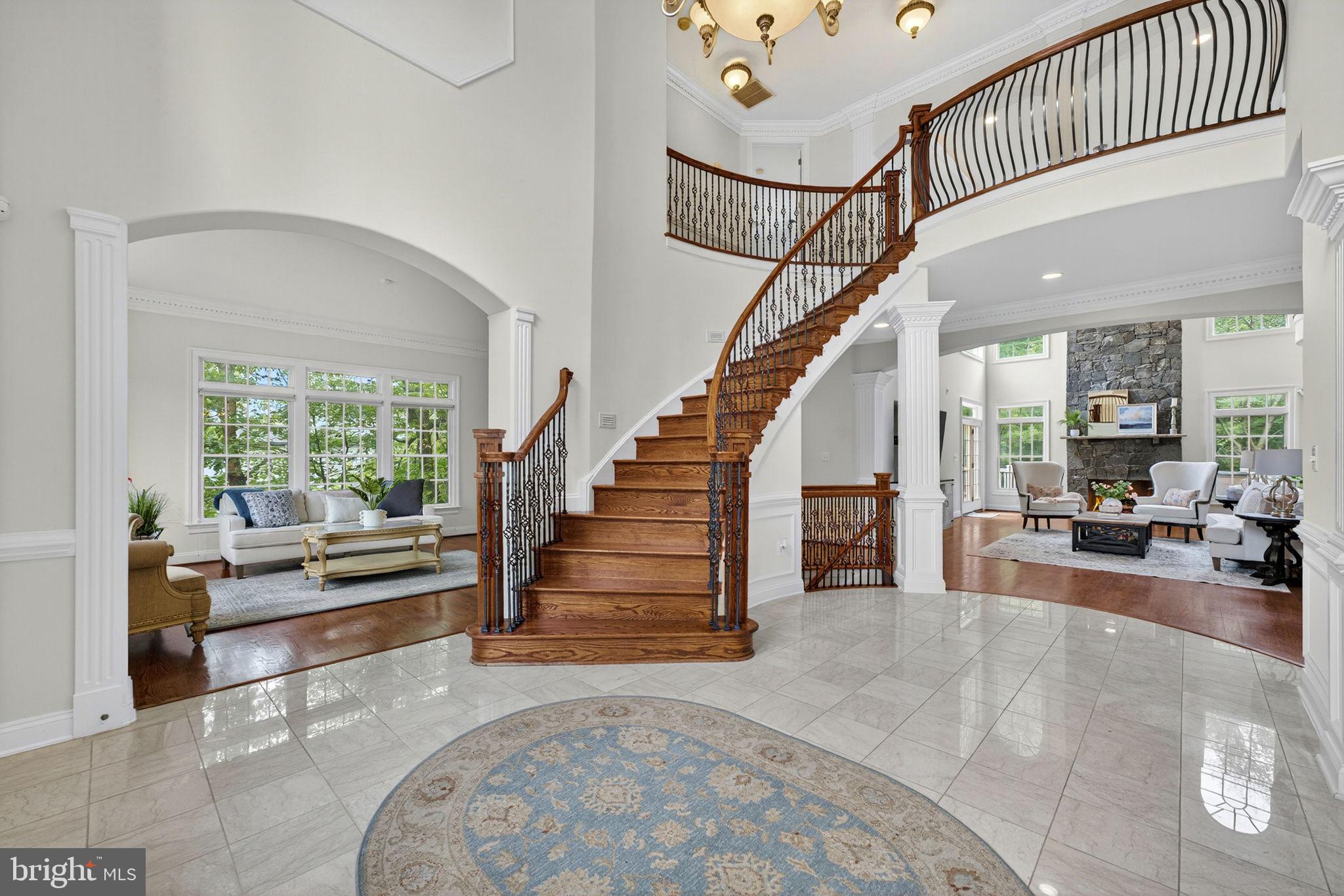 WILLOWRUN - Residential