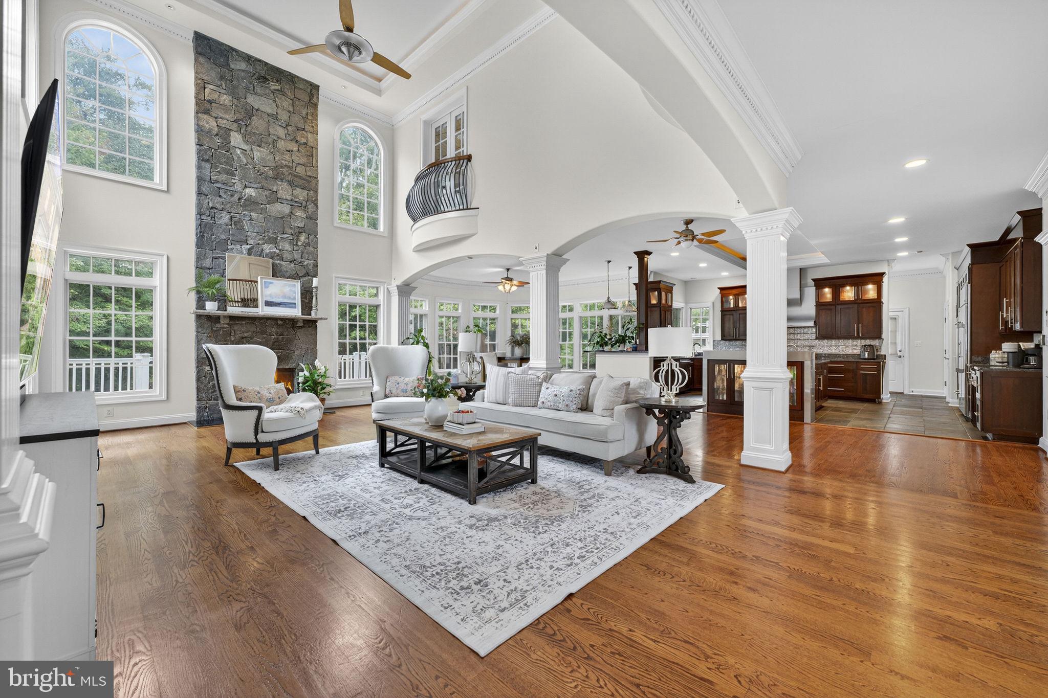 WILLOWRUN - Residential