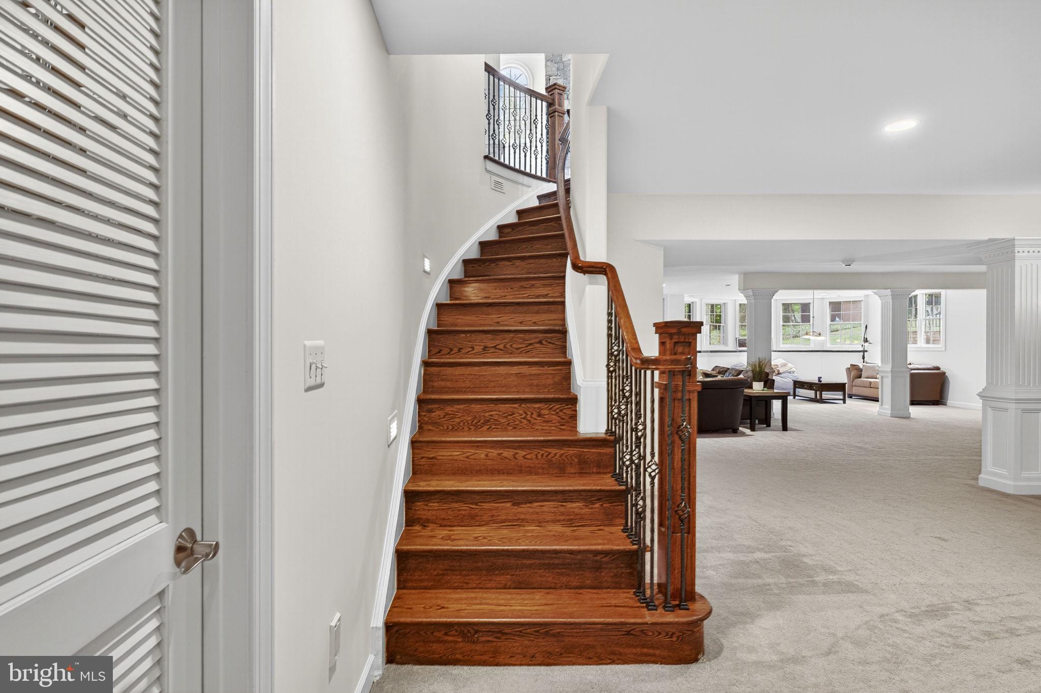 WILLOWRUN - Residential