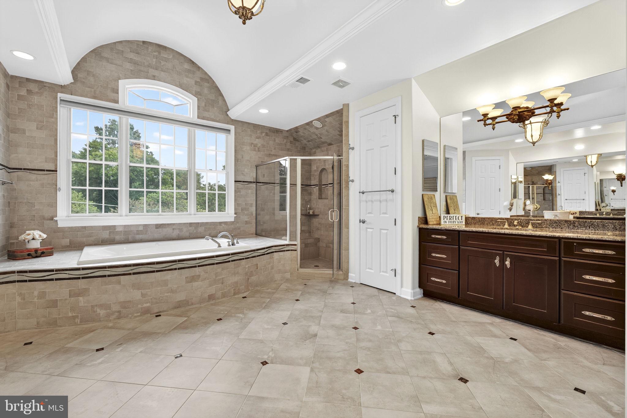 WILLOWRUN - Residential