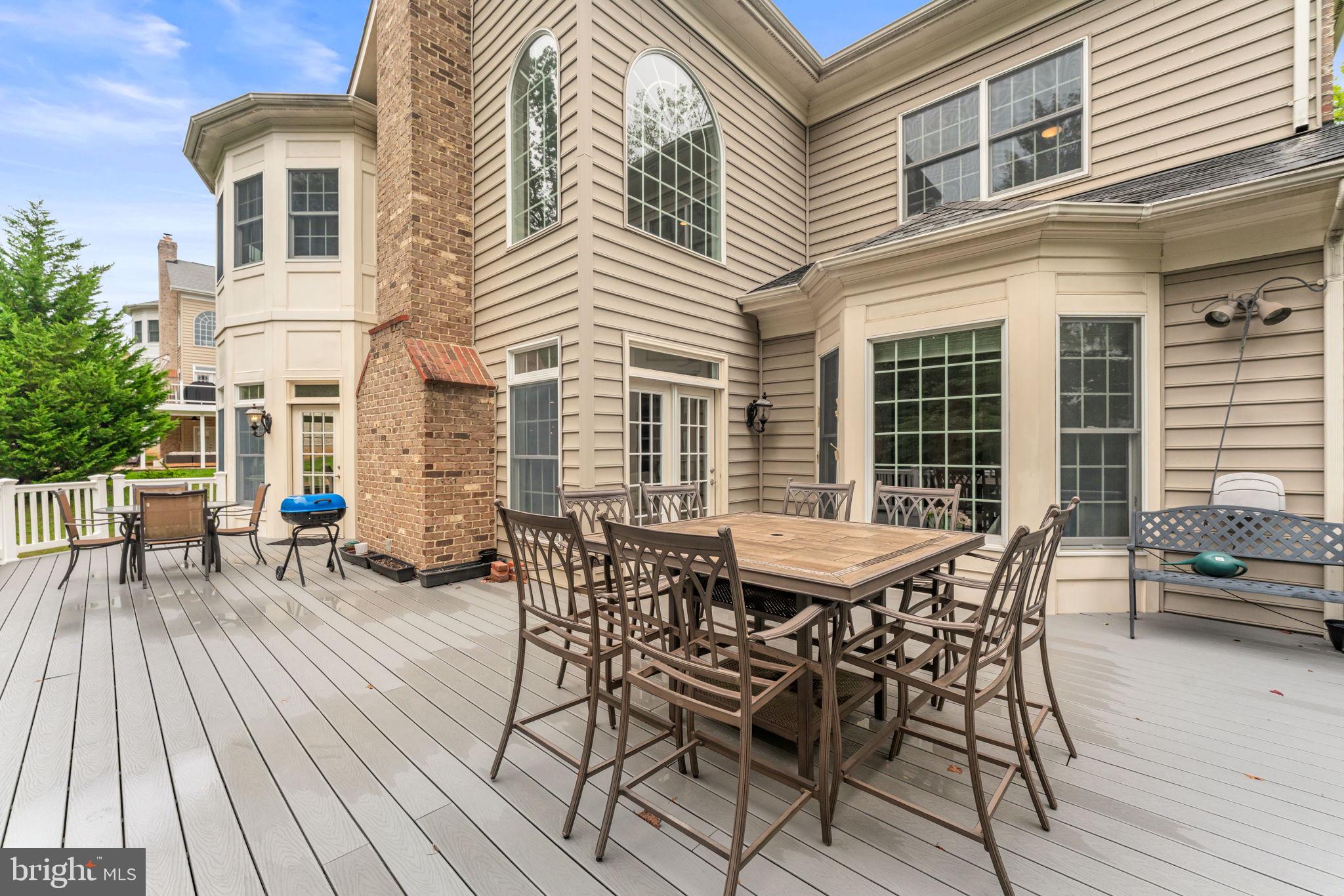 WILLOWRUN - Residential