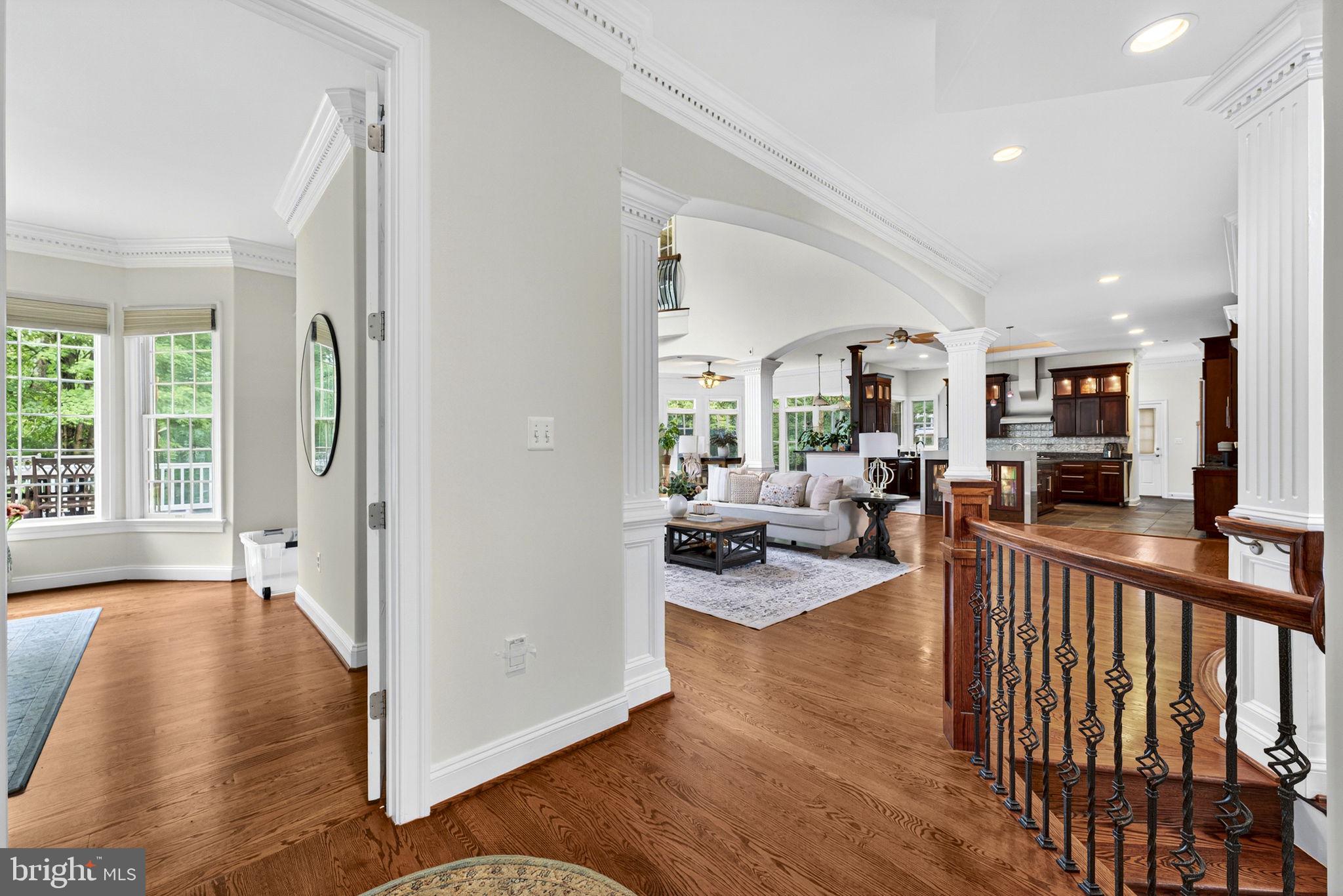 WILLOWRUN - Residential