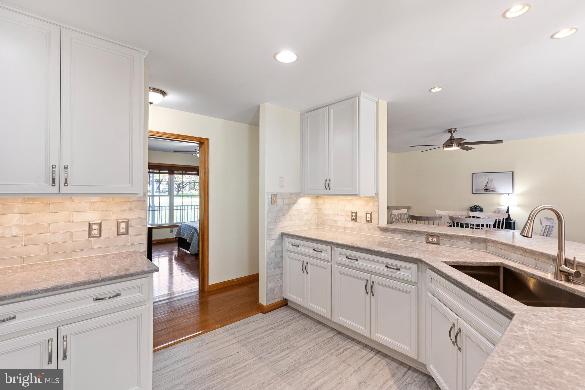 ROLLING HILLS (CHESAPEAKE ISLE) - Residential