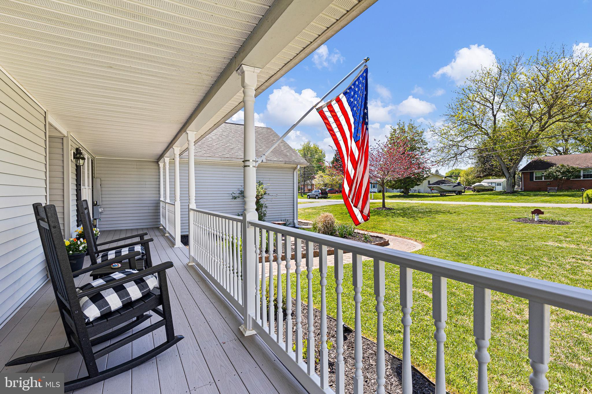 ROLLING HILLS (CHESAPEAKE ISLE) - Residential