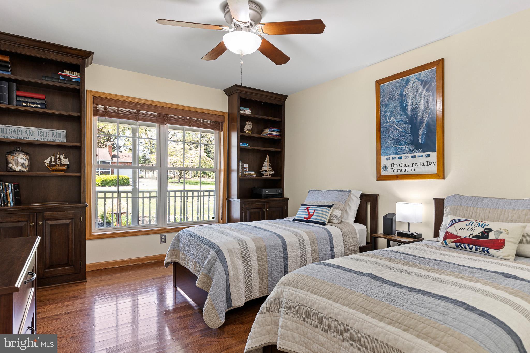 ROLLING HILLS (CHESAPEAKE ISLE) - Residential