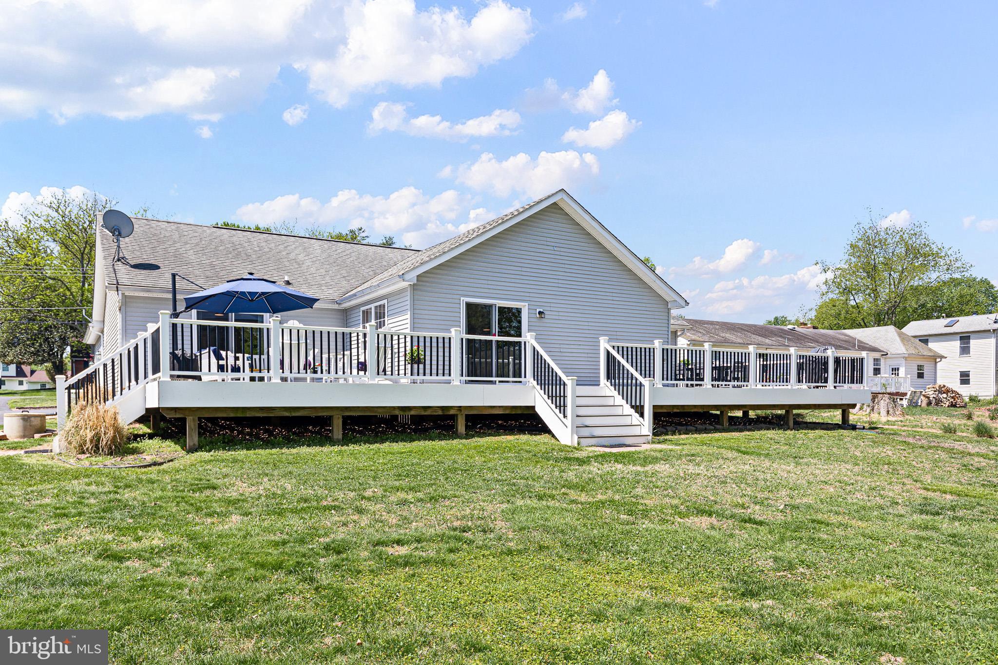 ROLLING HILLS (CHESAPEAKE ISLE) - Residential