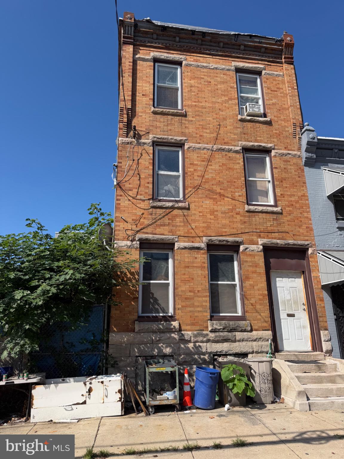 1012-16 BELMONT AVENUE