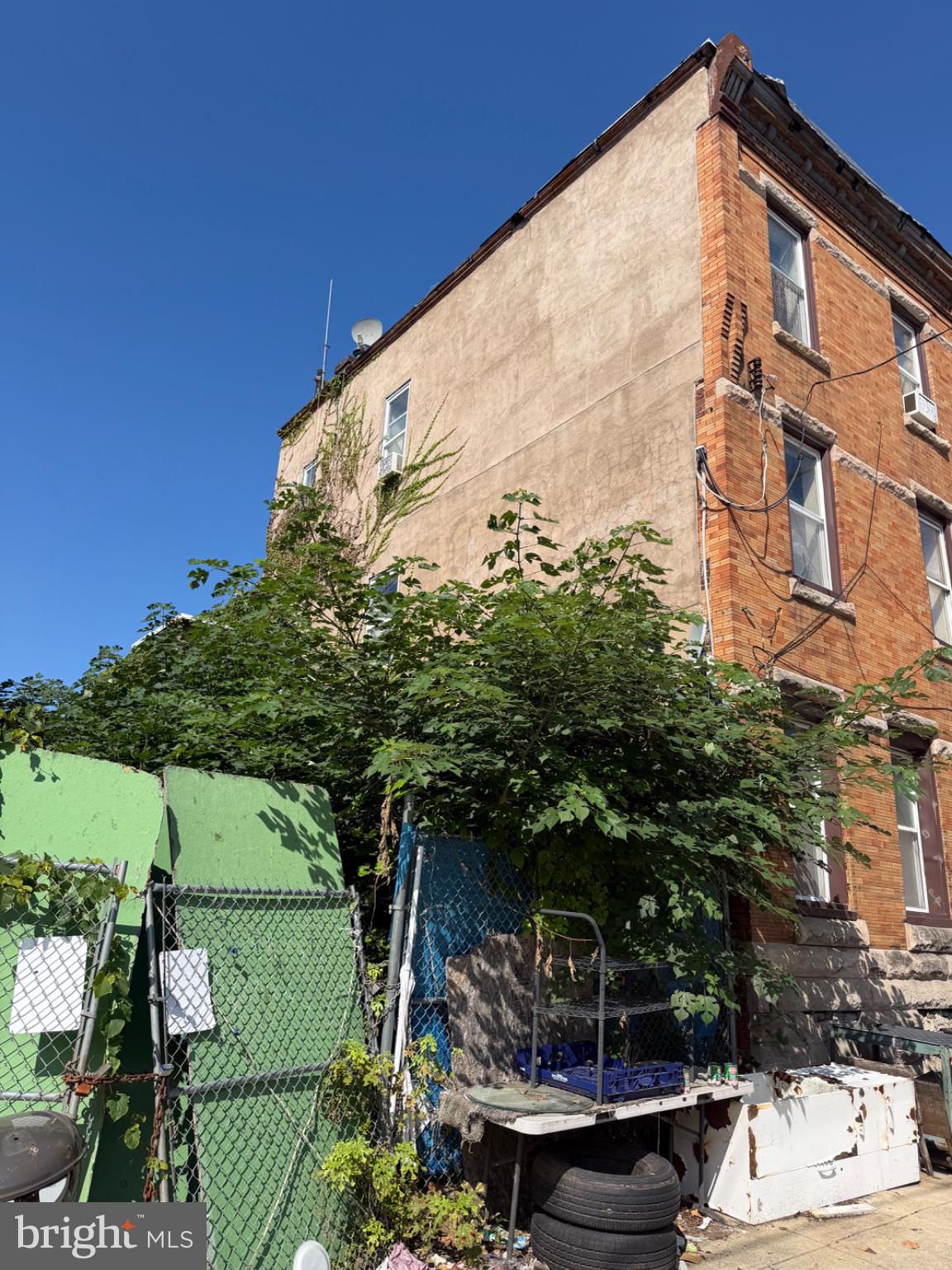 1012-16 BELMONT AVENUE