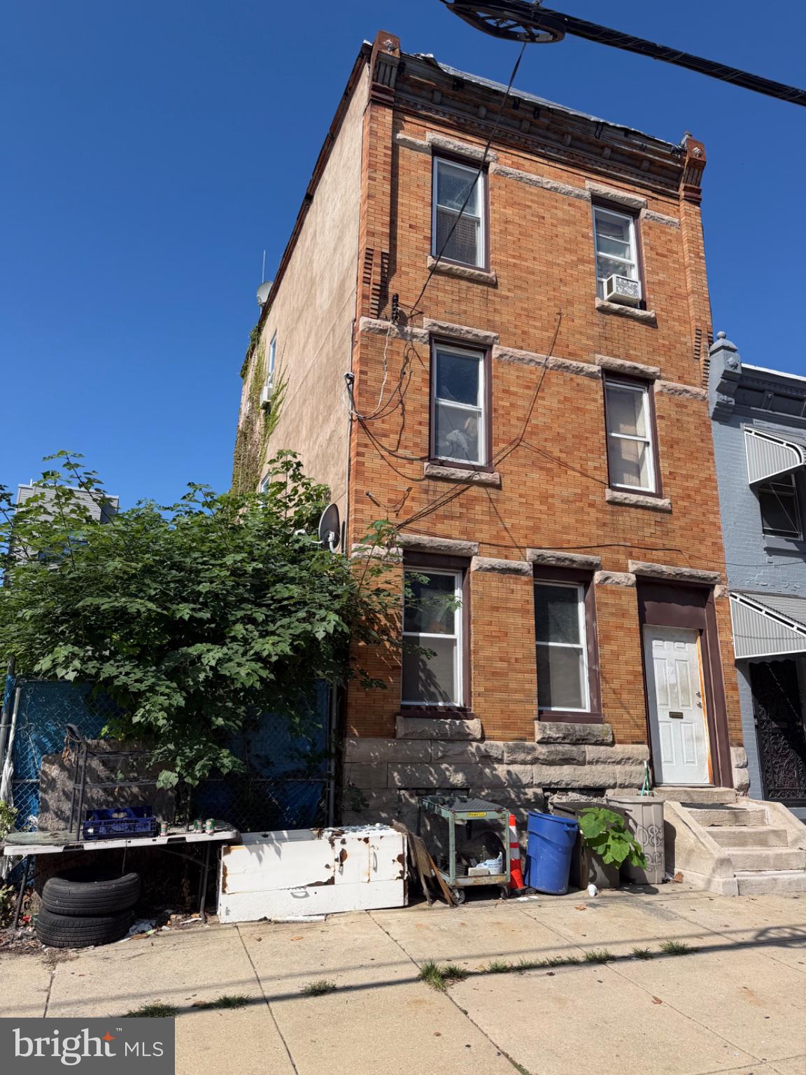 1012-16 BELMONT AVENUE