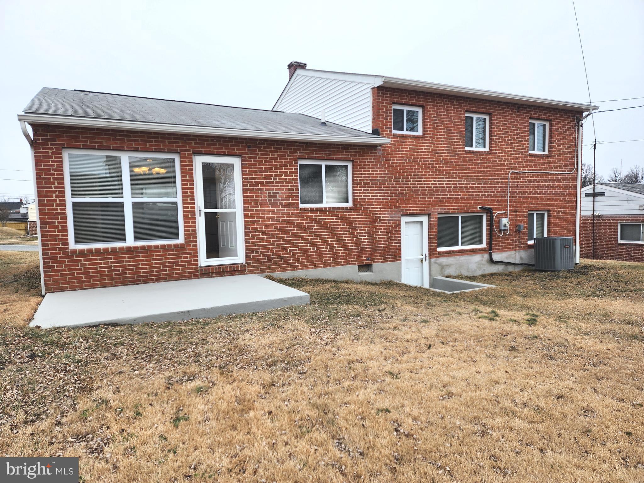914 VANDERWOOD ROAD