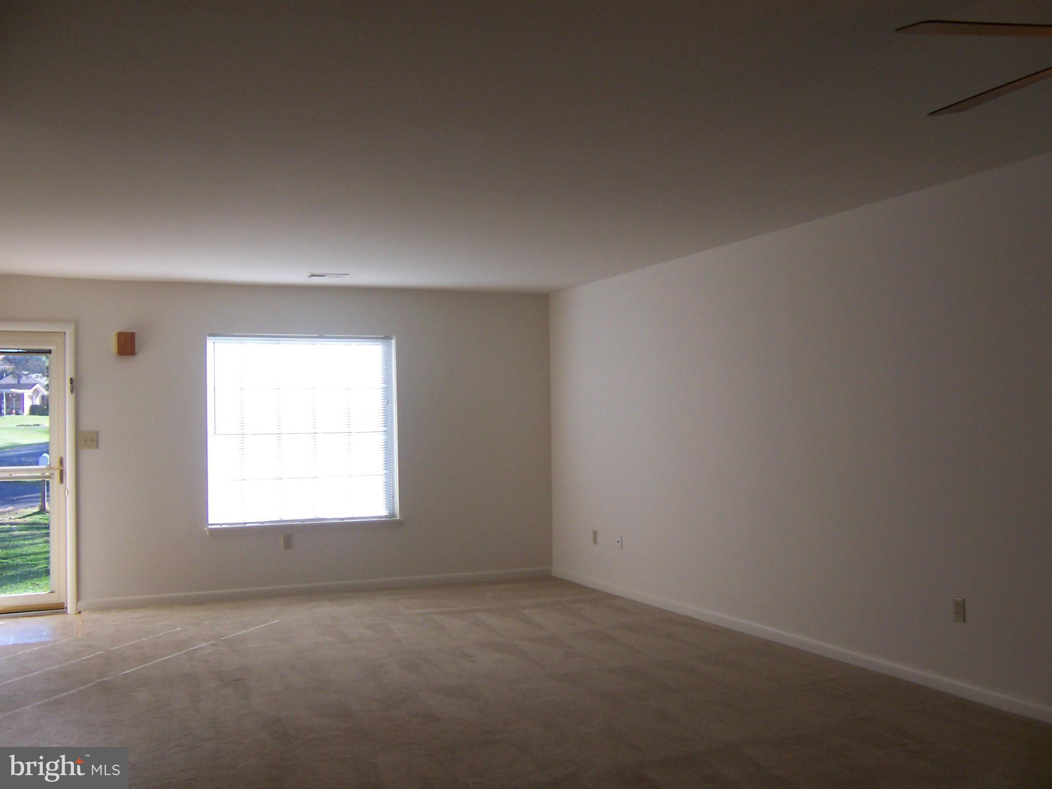 BROADVIEW ACRES - Residential Lease