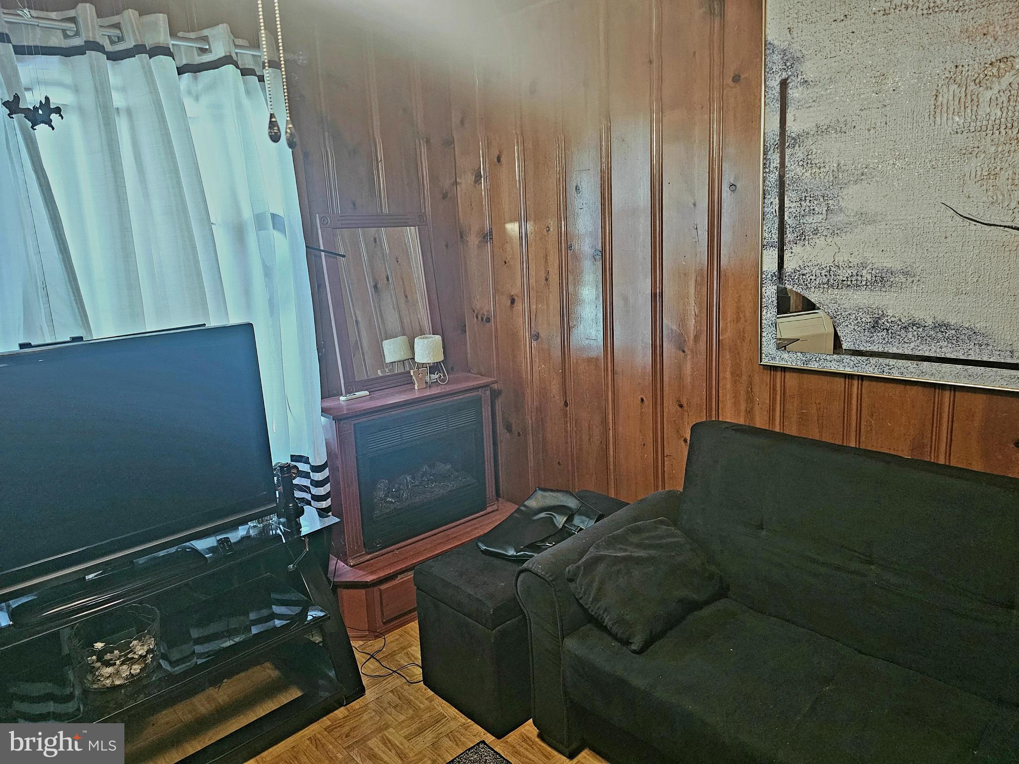 RANDALLSTOWN - Residential