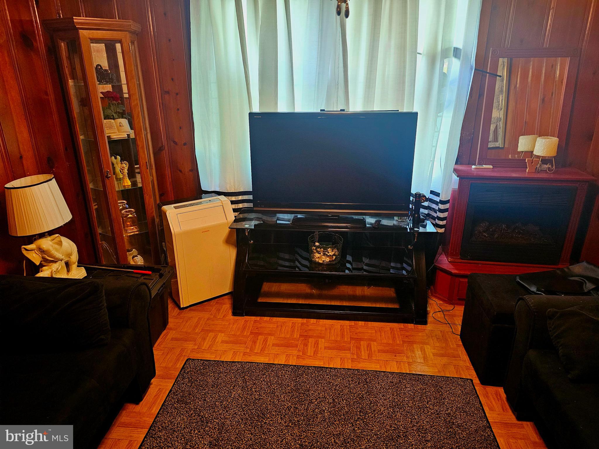 RANDALLSTOWN - Residential