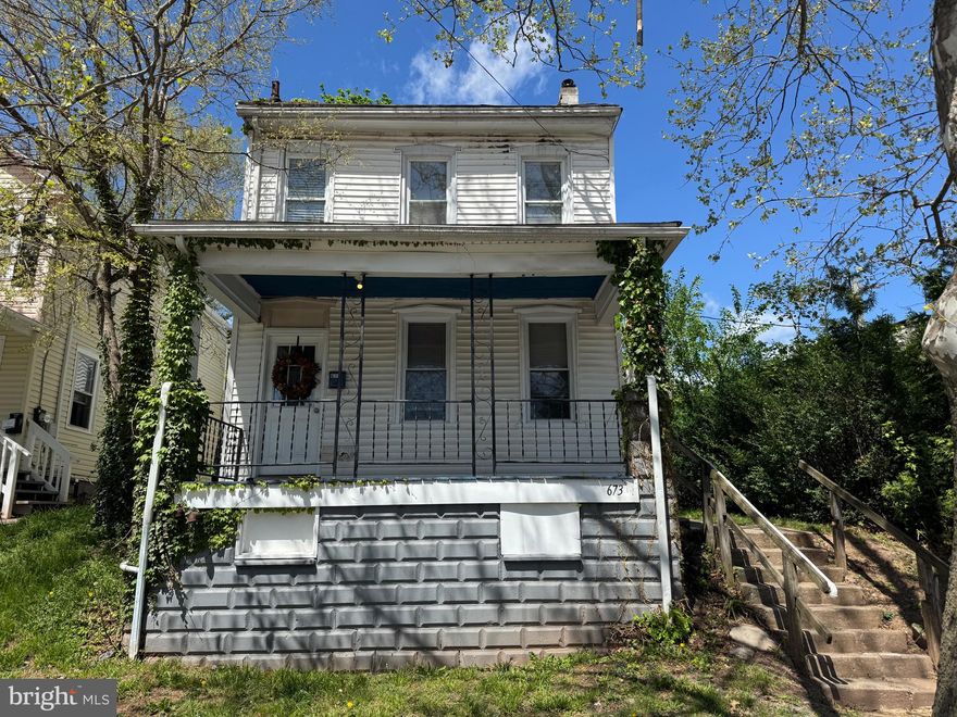 Welcome to 673 Walnut St—a spacious single-family home featuring 4 bedrooms, 1 full bath, and a convenient first-floor half bath. This 3-floor home is located in a quiet residential area, just a short walk to a public park.

Enjoy your mornings or unwind in the evenings while you relax on the covered front porch.  It also offers a full basement for storage and a washer and dryer on the first floor for added convenience. The washer and dryer room offers versatile space and could be converted into a 5th bedroom, home office, or flex space

Due at signing of lease : first month, last month, security can be negotiated!