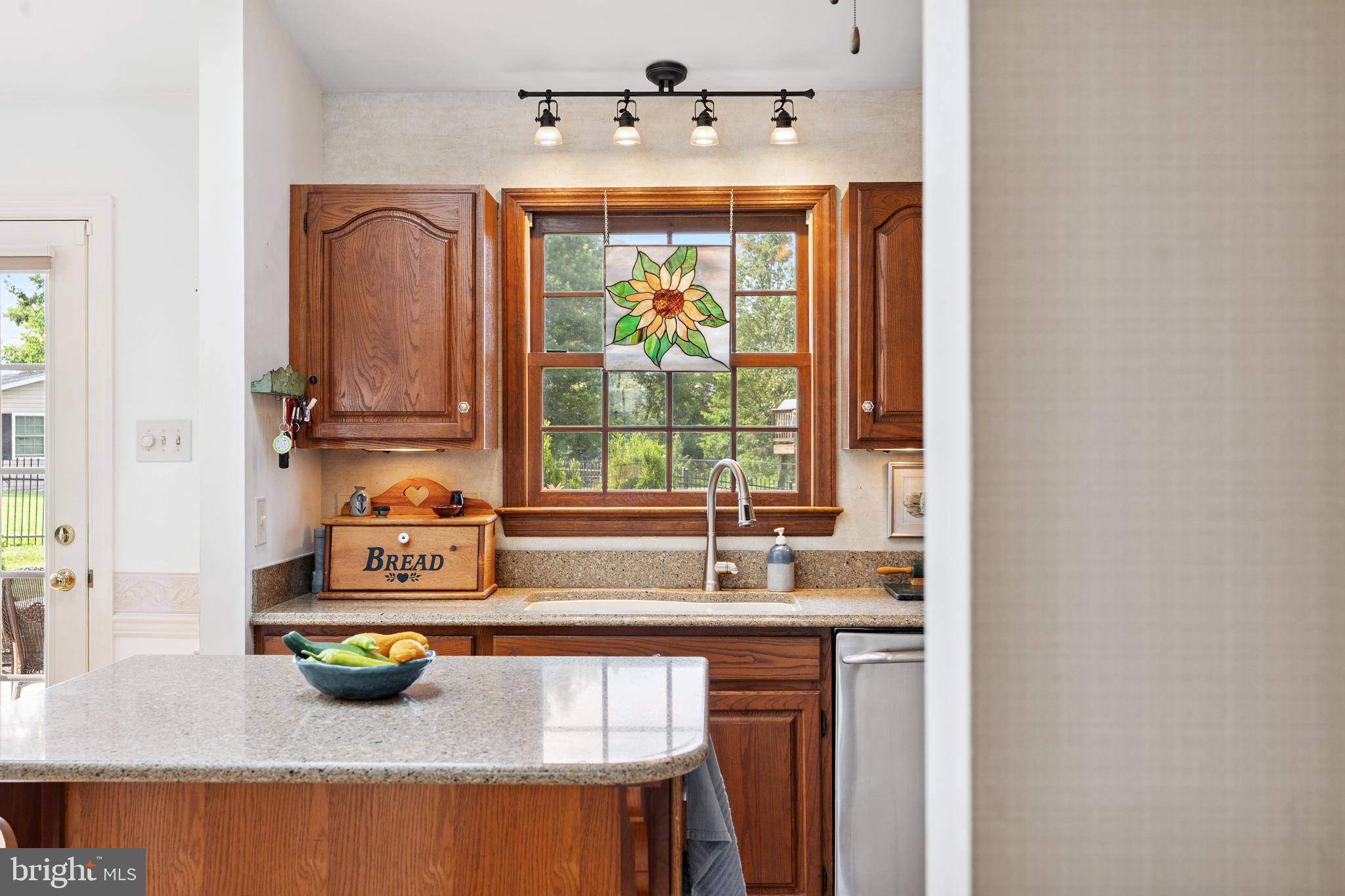 COLONIAL PARK EAST - Residential