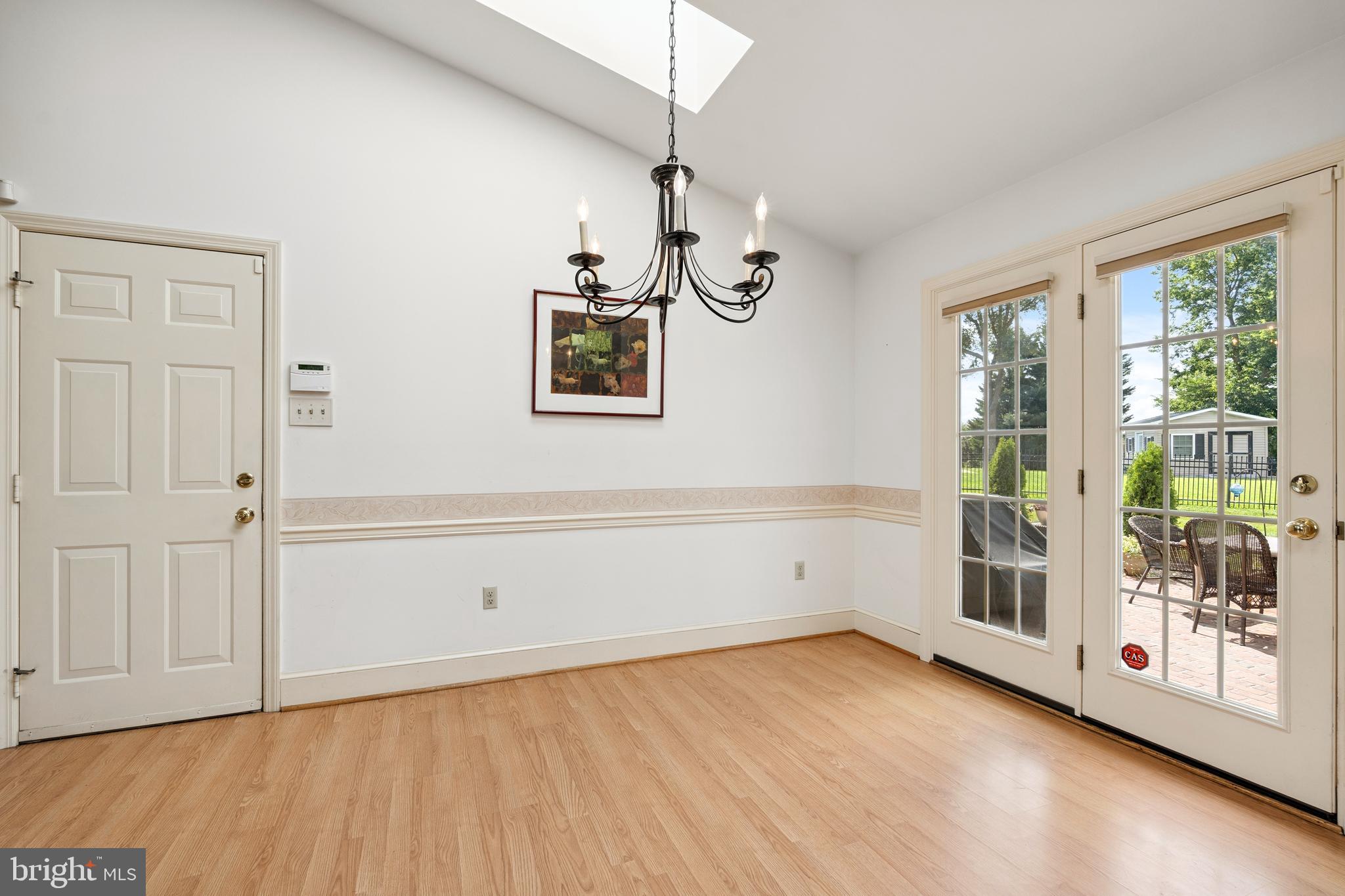 COLONIAL PARK EAST - Residential