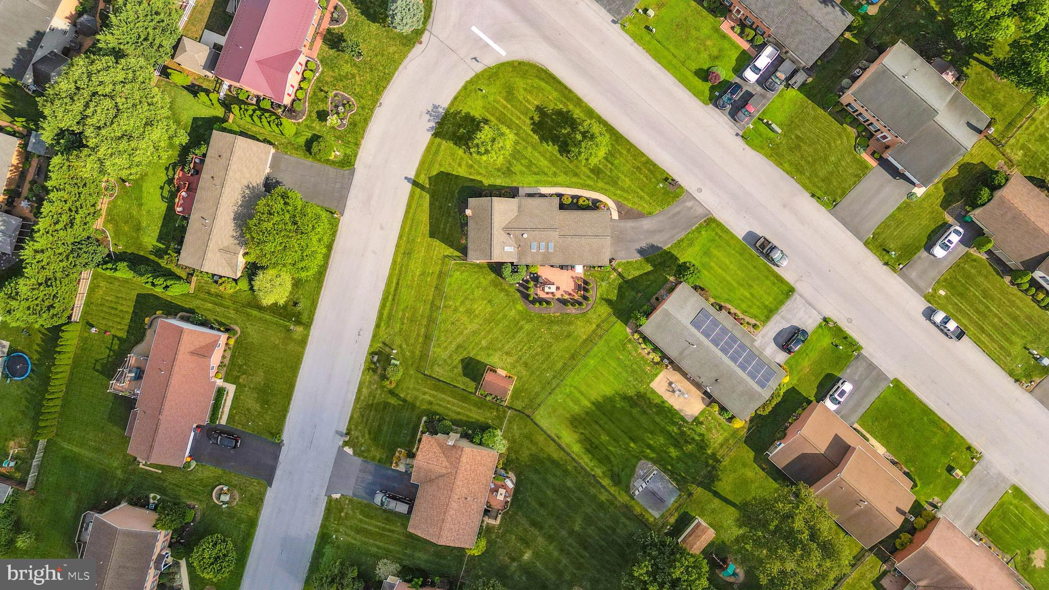 COLONIAL PARK EAST - Residential