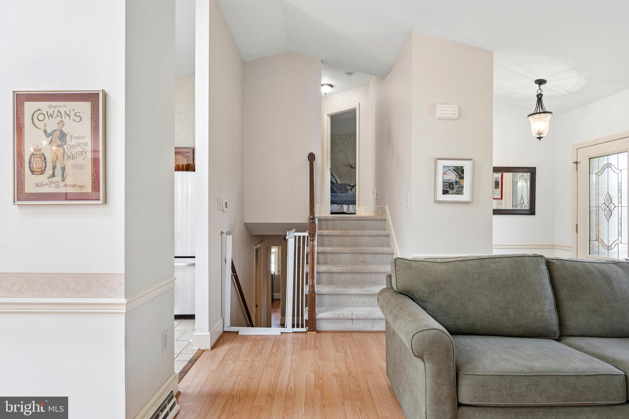 COLONIAL PARK EAST - Residential