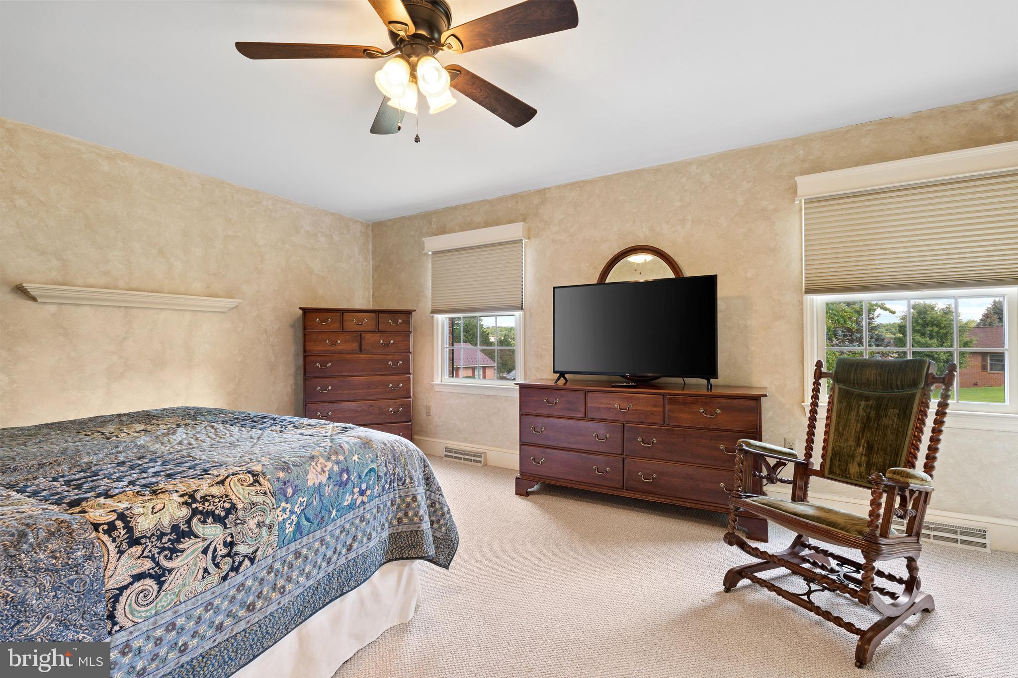 COLONIAL PARK EAST - Residential