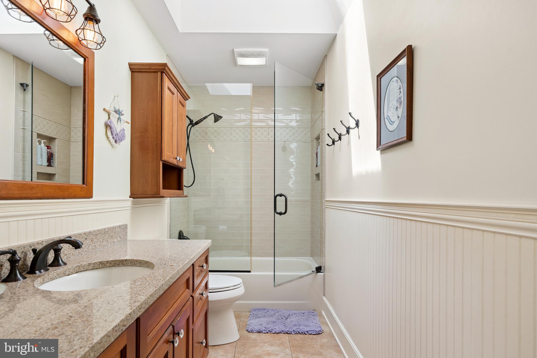 COLONIAL PARK EAST - Residential