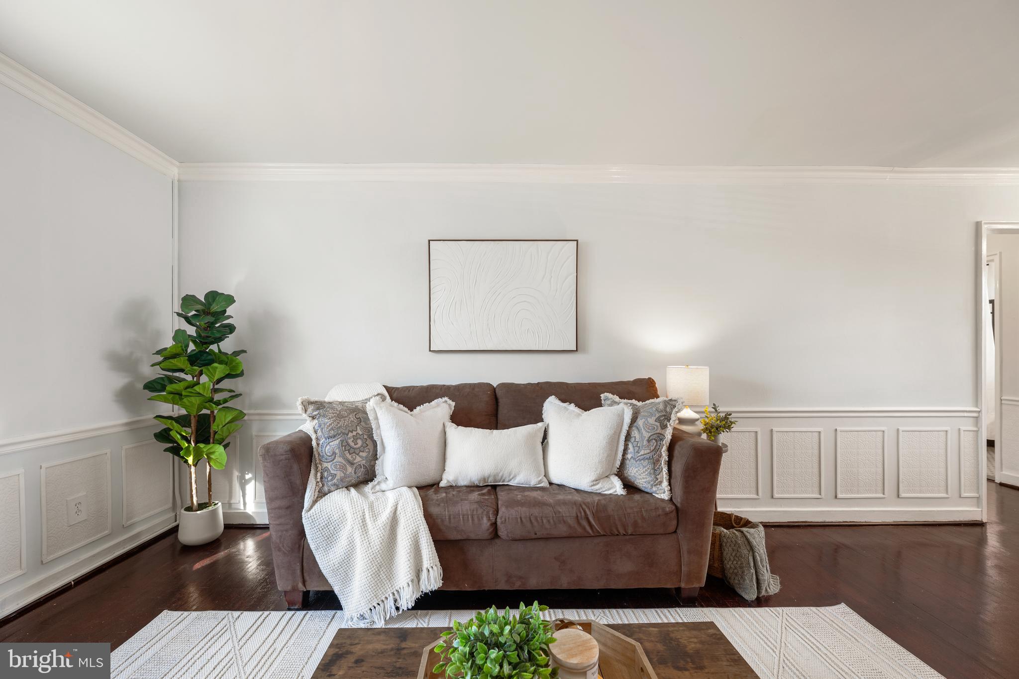 1 AUBURN COURT B