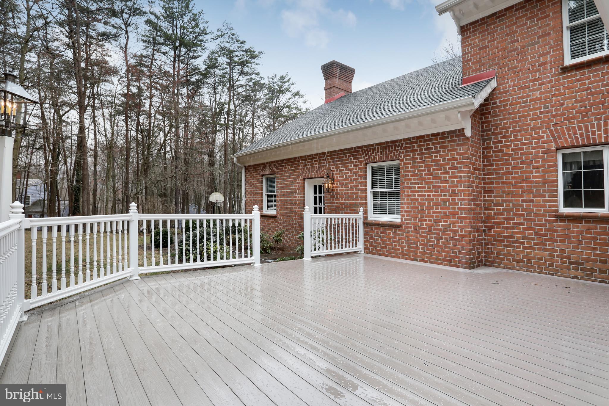 SHIRLEY FARMS - Residential