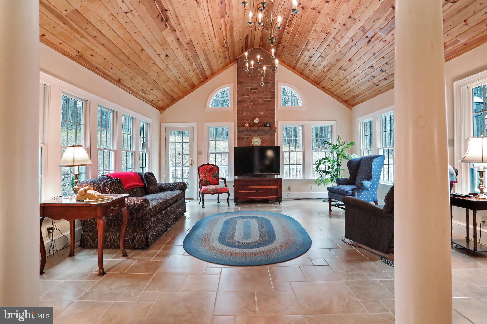 SHIRLEY FARMS - Residential