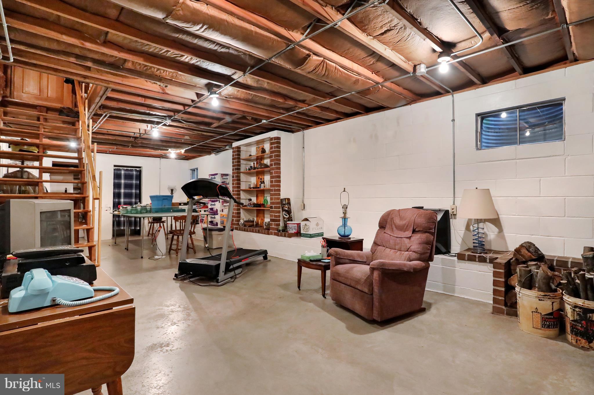 SHIRLEY FARMS - Residential