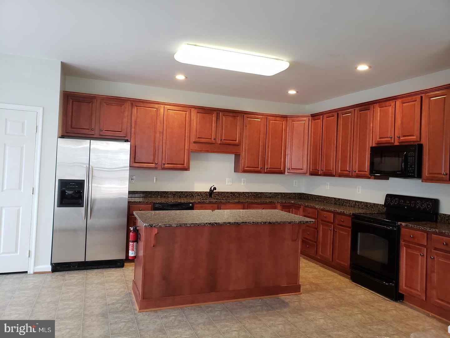 DAHLIA PARK OF WILDEWOOD - Residential Lease