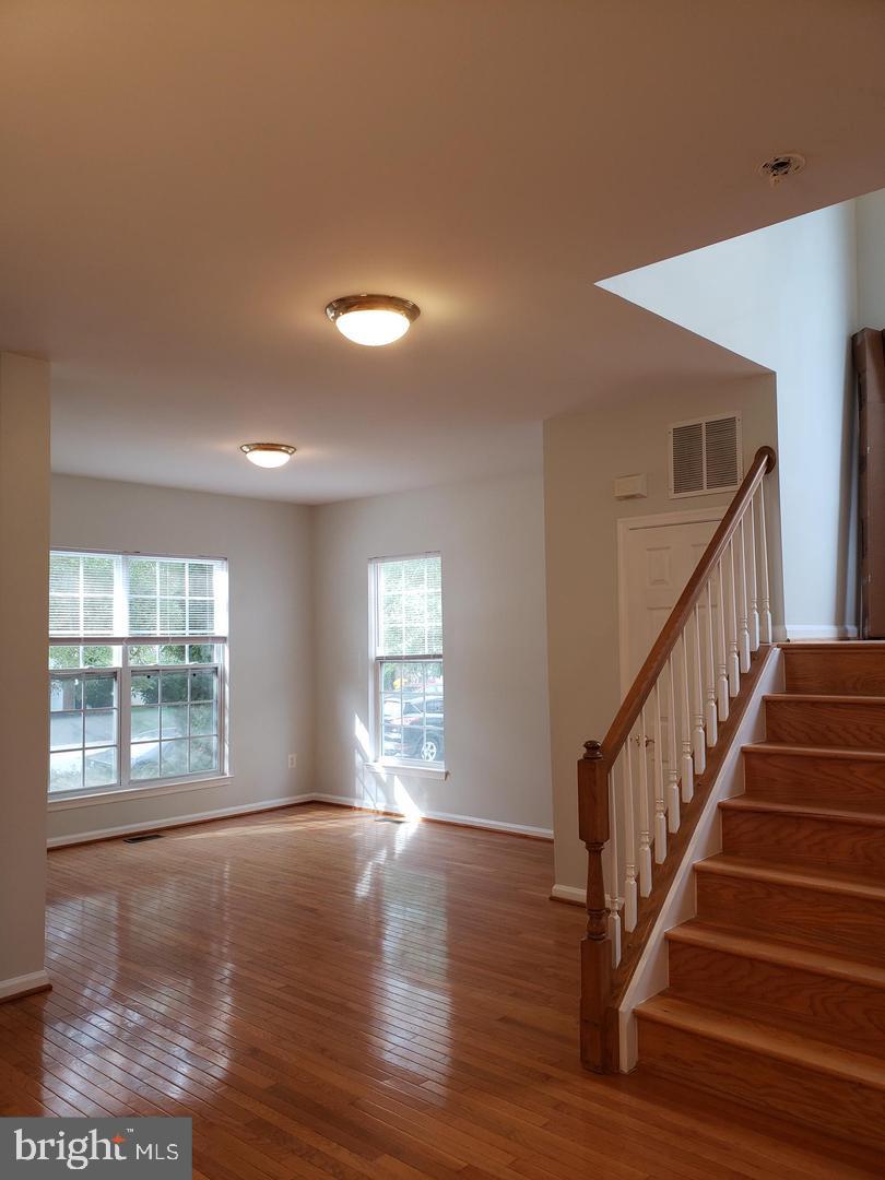 DAHLIA PARK OF WILDEWOOD - Residential Lease