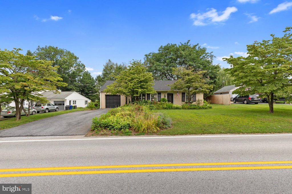 Photo of 1717 WINDY HILL RD, LANCASTER, PA 17602 (MLS # PALA2038130)