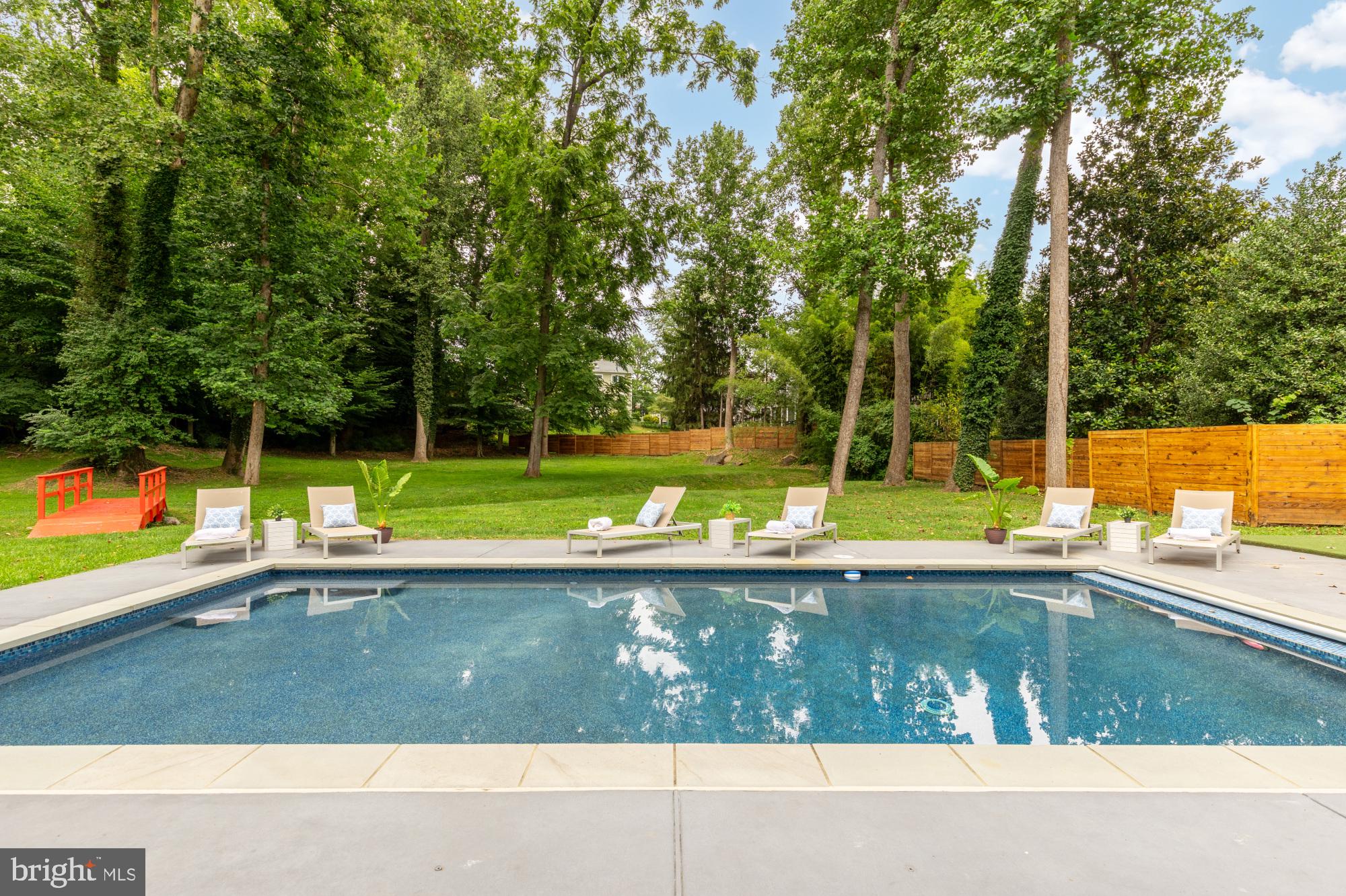 HILLMEAD - Residential