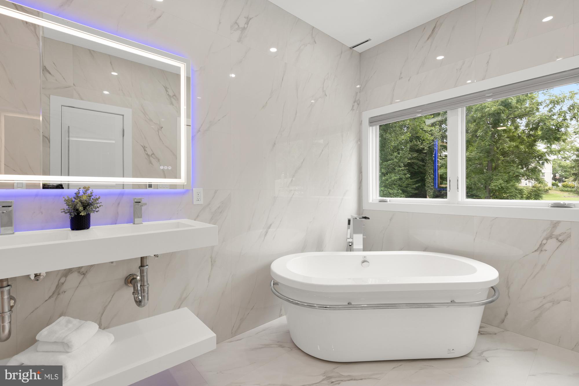 HILLMEAD - Residential