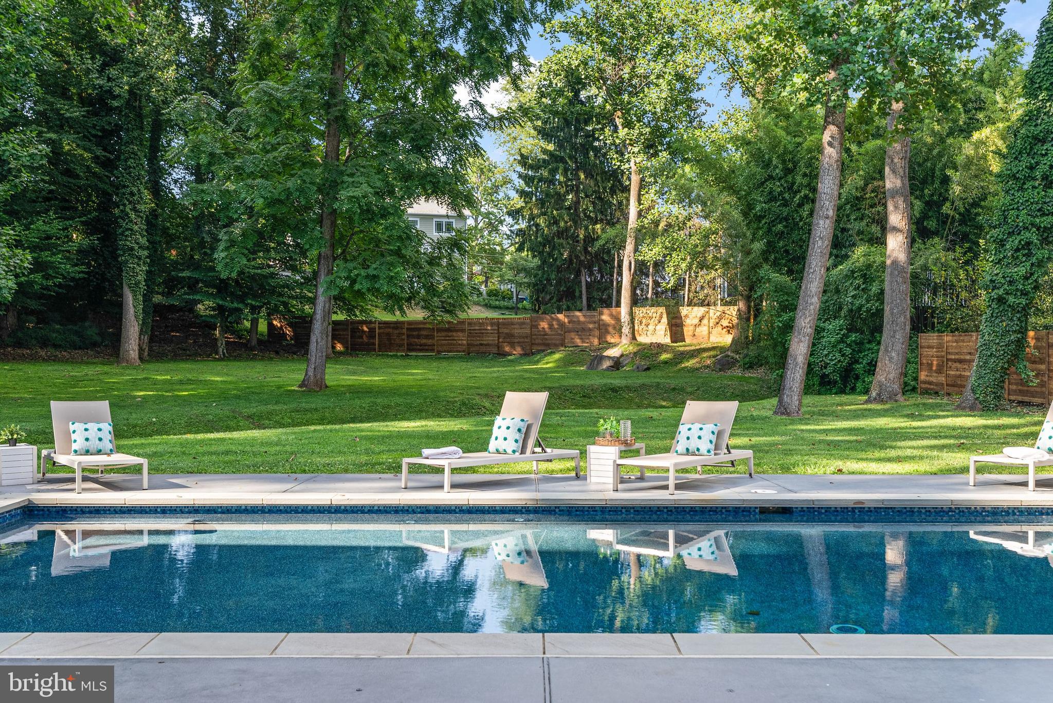 HILLMEAD - Residential