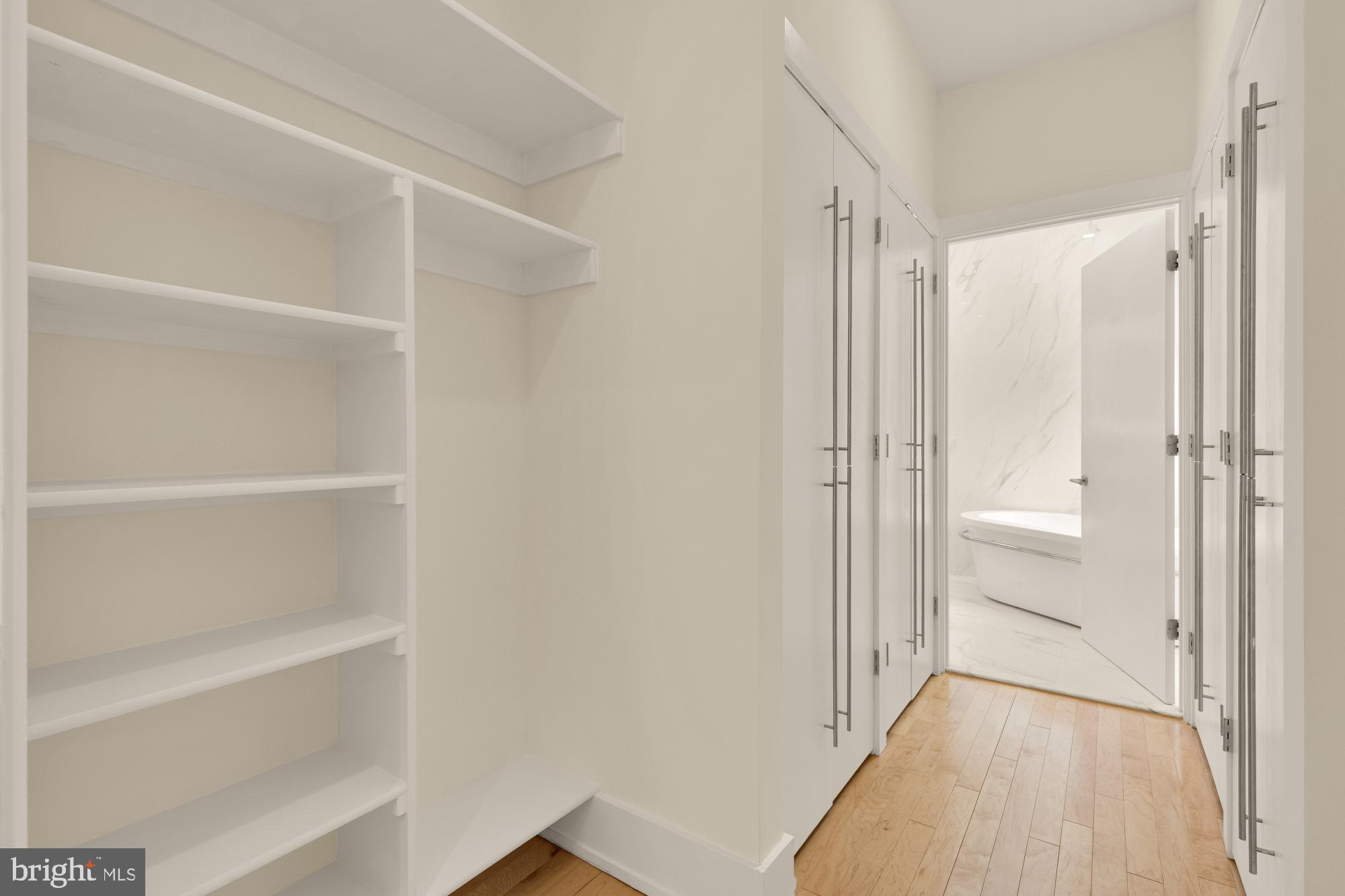 HILLMEAD - Residential